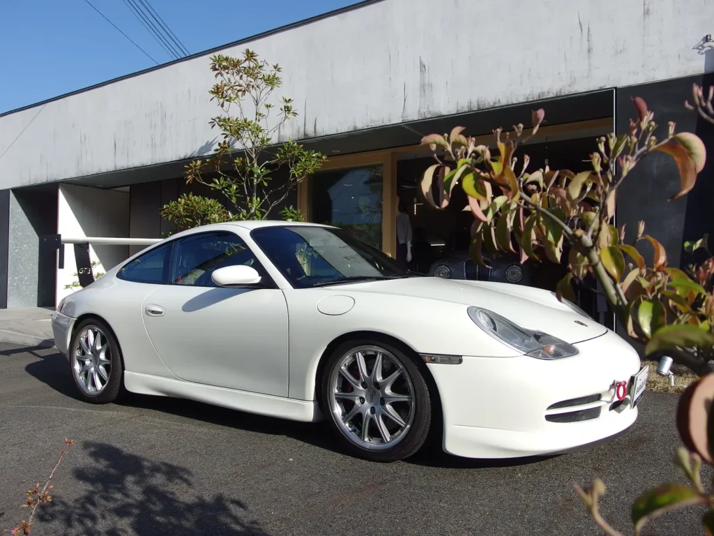 ポルシェ 911 GT3 クラブスポーツ（996）　綺麗な塗装状態です。