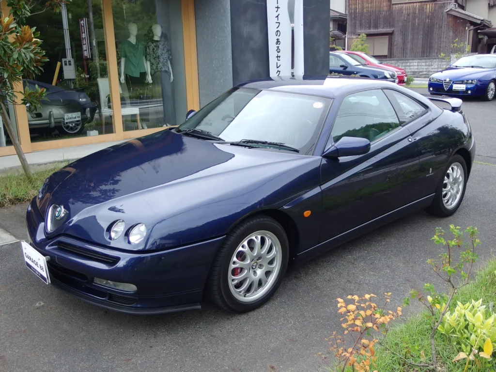 アルファロメオ GTV 3.0 V6 24V　年式より綺麗な塗装状態です。
