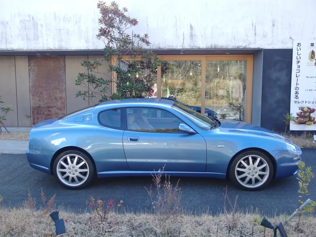 マセラティ 3200GT　リア周りにはボリューム感があります。