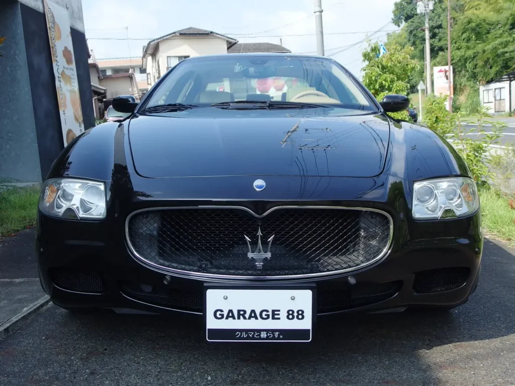 マセラティ クワトロポルテ スポーツGT　ケンオクヤマデザインの顔つき