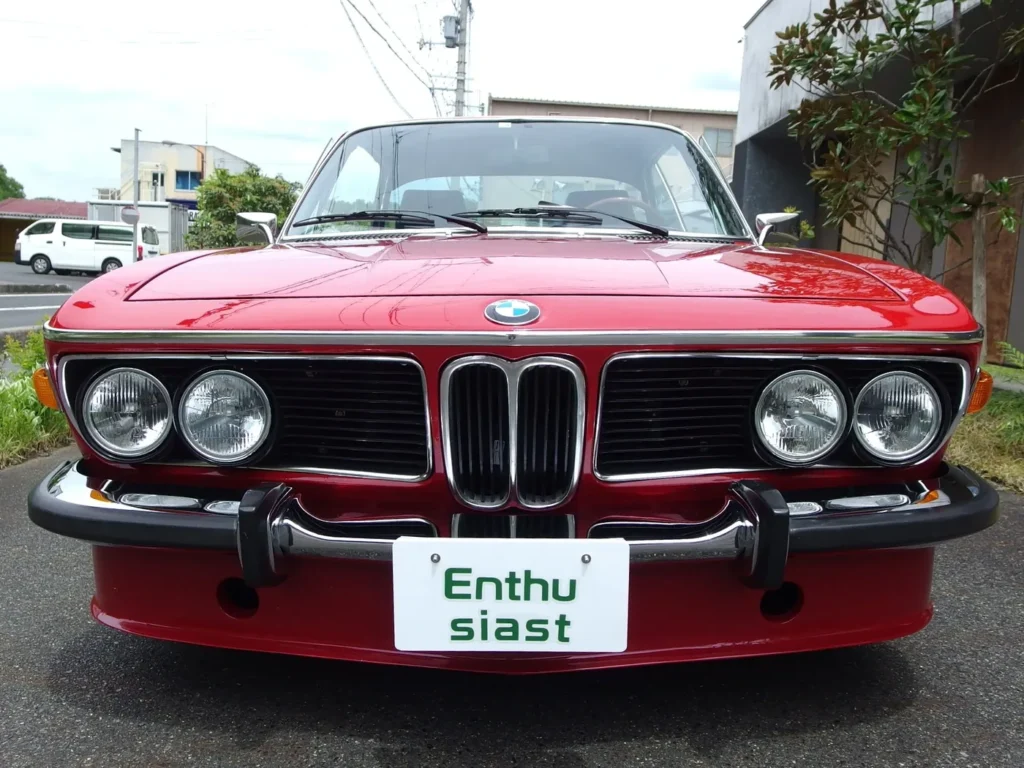 BMW 3.0CS　丸目4灯にキドニーグリル
