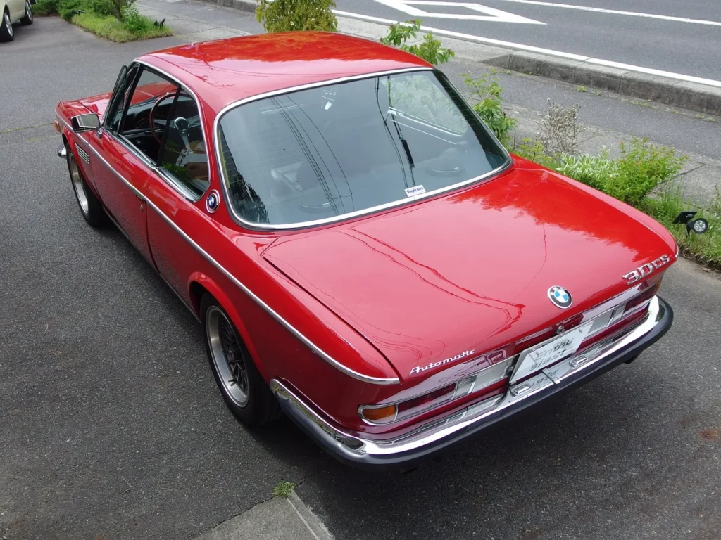 BMW 3.0CS　なだらかなリア周り